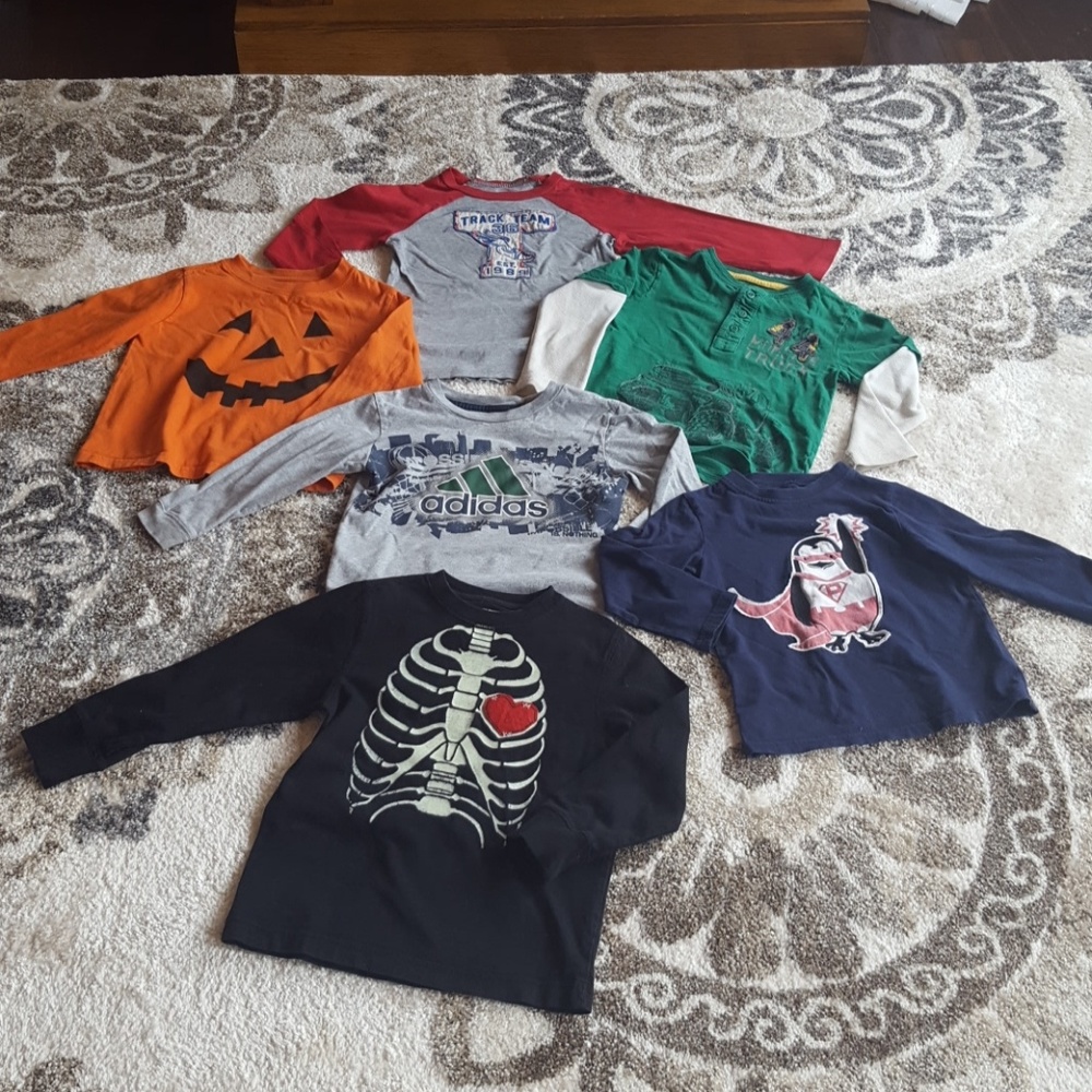 Long sleeve t-shirts.